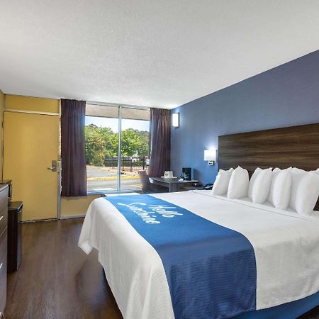Days Inn By Wyndham Hampton Near Coliseum Convention Center Екстериор снимка