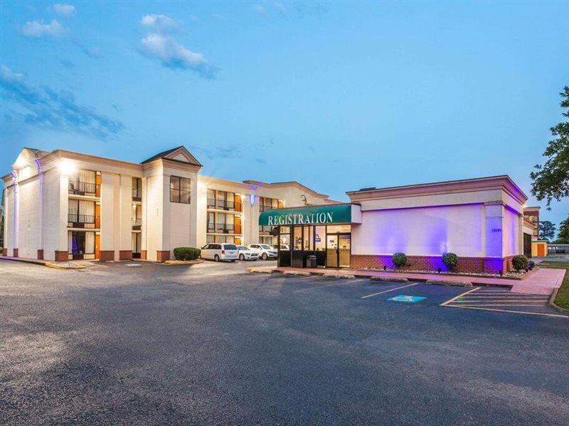 Days Inn By Wyndham Hampton Near Coliseum Convention Center Екстериор снимка