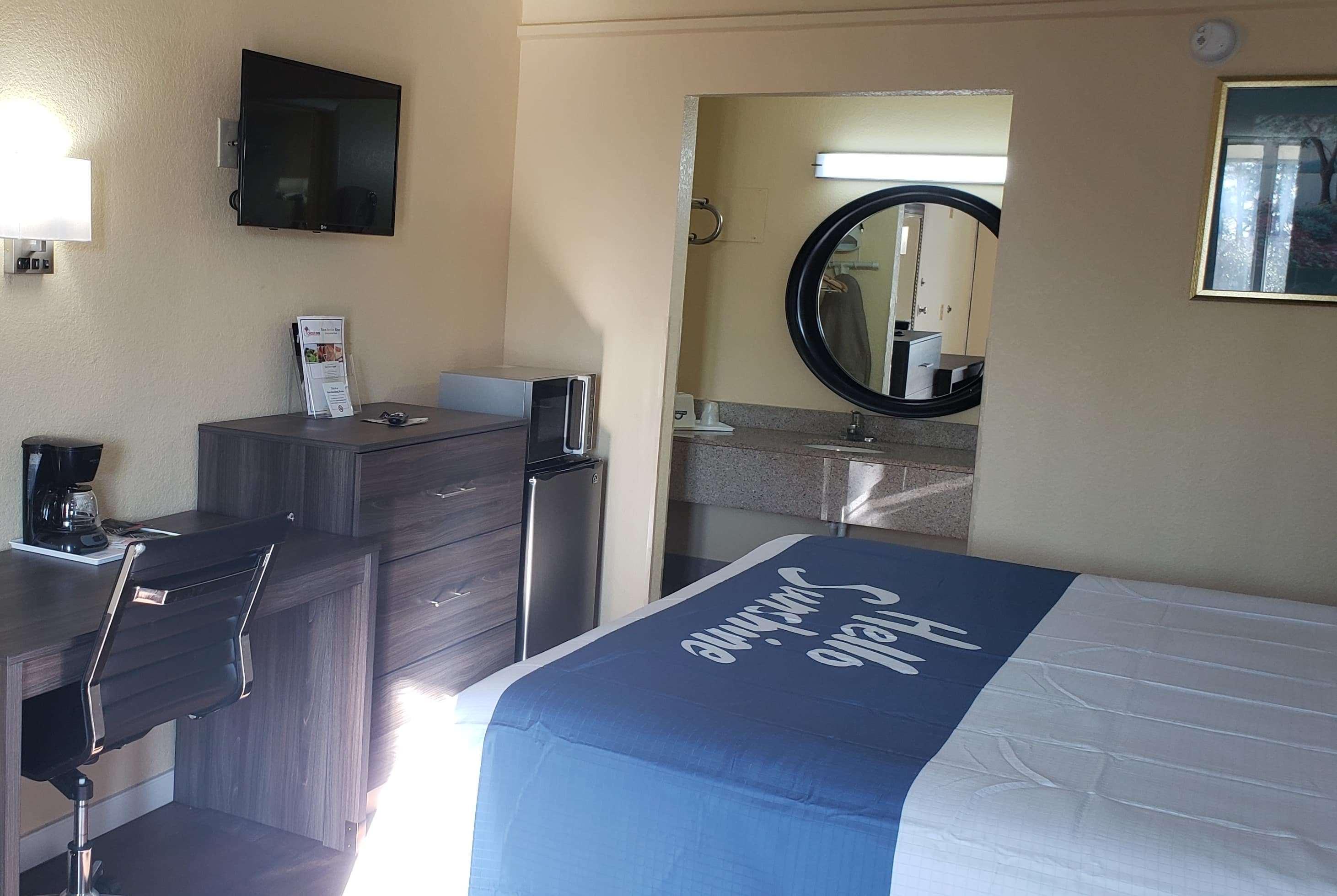 Days Inn By Wyndham Hampton Near Coliseum Convention Center Екстериор снимка